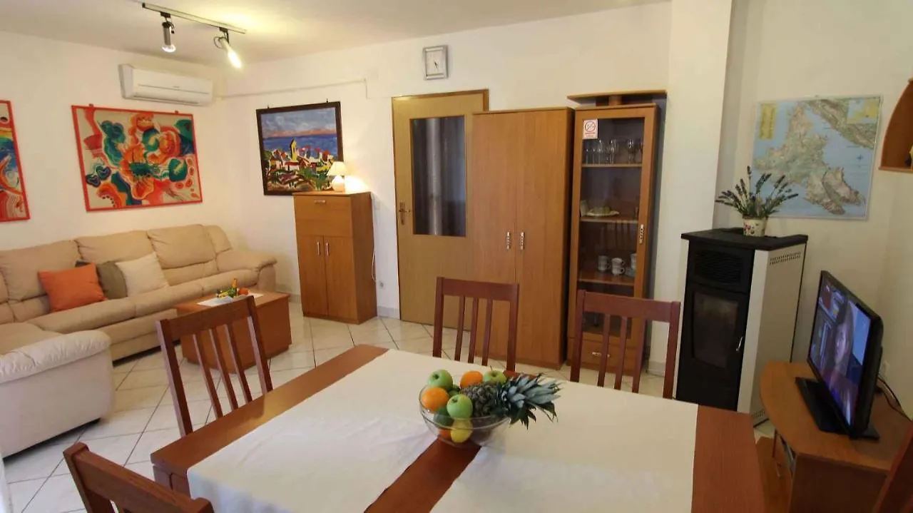 Apartment In Malinska/Insel Krk 14682 Porat